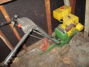 lot 107 image: John Deere Garden Tiller...
