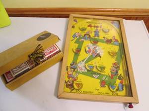 lot 118 image: Vintage Tabletop Pinball Game Poosh...