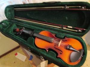 lot 143 image: Violin In Case With (2) Bows & Res...