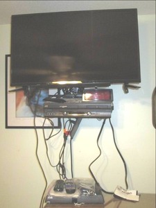 lot 154 image: Westinghouse Television, Dish Box &...