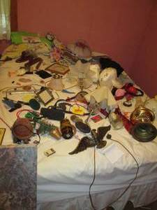 lot 159 image: Large Lot of Misc. Home Dcor, Vin...