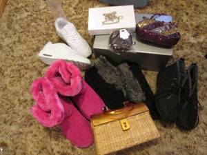 lot 195 image: Lot of Shoes, Purses, Safe Without...