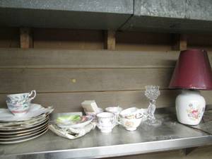 lot 200 image: Lot of Vintage Dishes & Lamp See P...