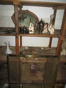 lot 206 image: Vintage Print, Lamps, and More Se...