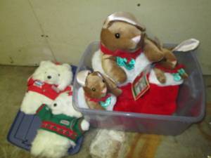 lot 215 image: The Velveteen Rabbit 1995, (2) Mini...