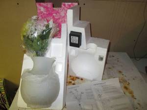 lot 217 image: Avon Lighted Bouquet In Box See P...