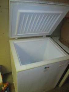 lot 221 image: Chest Freezer...