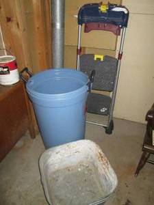 lot 223 image: Vintage Metal Tub, Plastic Garbage ...