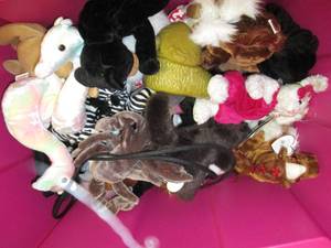 lot 229 image: Huge Lot of Beanie Babies See Phot...