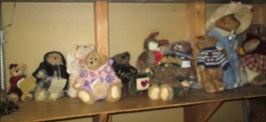 lot 240 image: Lot of  Boyds Bears & Friends Coll...