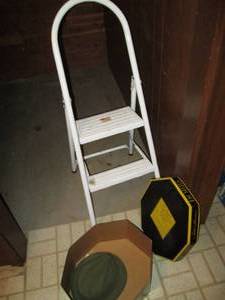 lot 265 image: Step Ladder & Dobbs Hat In Box See...