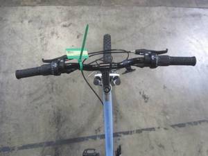 lot 12 image: Roadmaster 24 Granite Peak Girls Mountain Bike, Light Blue R3013WMLDS