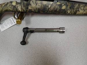 lot 8 image: Savage 350 legend with weaver 3x9-40 scope
