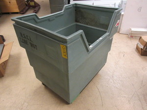 POLY-TRUX FOUR WHEEL UTILITY CART