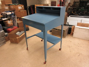 LYON MOBILE OPEN BASE SHOP DESK