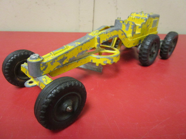 hubley kiddie toy tractor