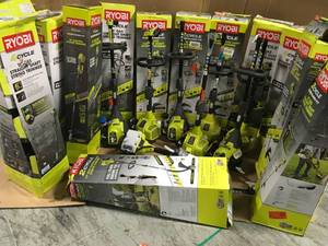 lot 27 image: LOT WITH CURVED & STRAIGHT RYOBI 2 CYCLE TRIMMERS SEE PICS NOT CHECKED
