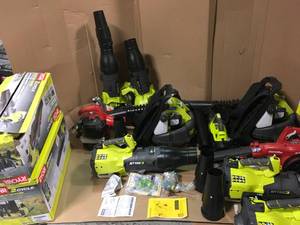 lot 33 image: MIX LOT WITH RYOBI, HOMELITE GAS BLOWERS SEE PICS