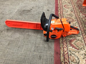 lot 44 image: ECHO 20 in. 59.8 cc Gas 2-Stroke Cycle Chainsaw In working condition see pics 