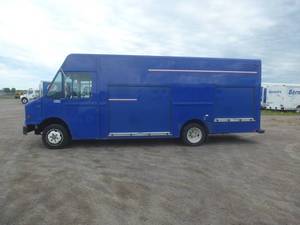 2004 Freightliner Utilmaster Step Van # 1232