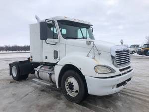 2007 Freightliner Columbia 120