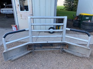 Freightliner Bumper FL049B