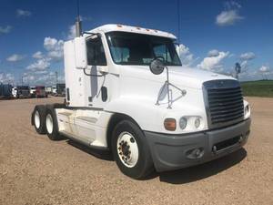 2005 Freightliner Century