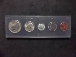 1964 D US  Uncirculated Mint Set