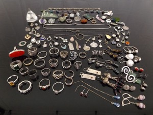 lot 60 image: 329.3 Grams of .925 Sterling Silver Jewelry, Rings, Pendants, etc.