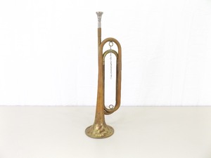 lot 18 image: Vintage Solid Brass US Regulation Calvary Trumpet Horn