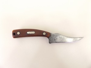 lot 22 image: Schrade Old Timer #152 Sharpfinger