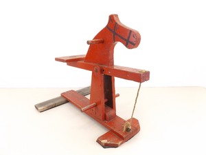 lot 35 image: Vintage 1940s Wood Folk Art Childs Play Horse