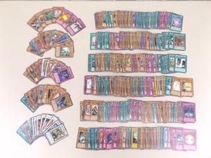 lot 47 image: 500 Yu-Gi-Oh Yugioh Cards