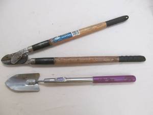lot 96 image: garden tools
