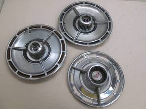 lot 13 image: 1963,1964 Chevrolet ss hubcaps