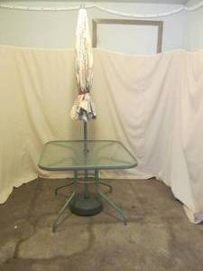 lot 143 image: patio table ,patio table umbrella with weighted stand