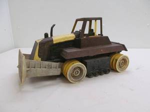 lot 174 image: vintage Tonka dozer