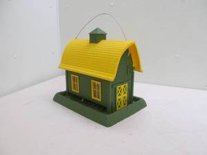 lot 131 image: John Deere bird feeder