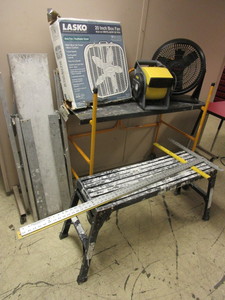 lot 514 image: DRYWALL SCAFFOLDING, T-SQUARES, BENCH WITH EXTENSION LEGS, STANLEY BLOWER FAN, HONEYWELL FAN