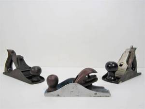 lot 72 image: 3 Vintage Woodworking Planes