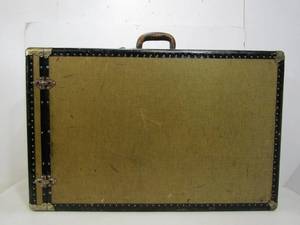 lot 82 image: Nice Vintage 1930s Wardrobe Trunk