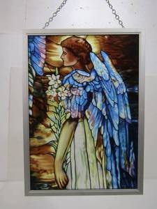 lot 84 image: Angel Glass Suncatcher Window Hanging Artwork