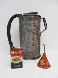 lot 294 image: Large HUFFMAN Oil Can w2 Smaller Oil Cans