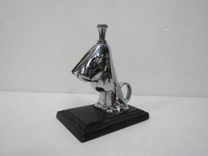 lot 324 image: Vintage Deco Chrome RONSON Table Top Dog Strike Lighter