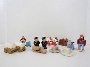 lot 341 image: 9 Sets of Vintage Salt & Pepper Shakers