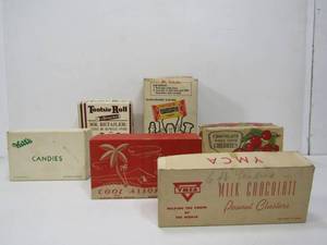 lot 143 image: Lot of Old Vintage Advertising Candy Boxes