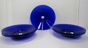 lot 146 image: 5 Large Brand New Cobalt Blue Glass Serving Bowls