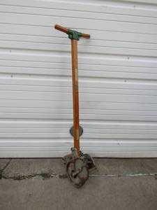 lot 158 image: Old Vintage PENSYLVANIA TRIMMER Implement Tool