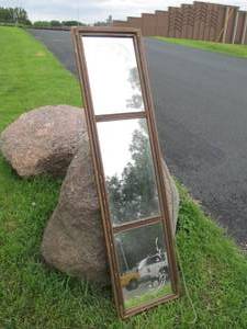 lot 314 image: Antique 3-Section Tall Mirror