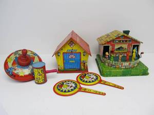 lot 348 image: Lot of Vintage Tin Musical Toys Noisemakers etc
